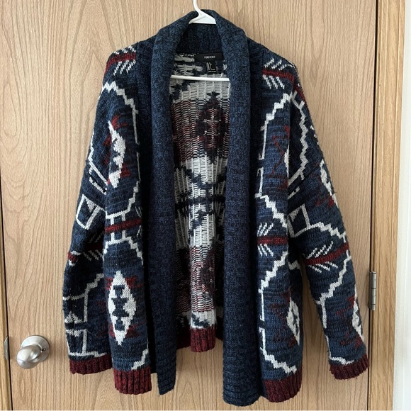 Forever 21 Sweaters - Forever 21 Women's/Junior's Red Blue Open Front Cardigan Sweater Aztec Print